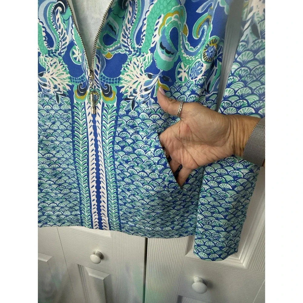 Lilly Pulitzer Blue Grotto Sirens & Spirit Skipper UPF 50 Pullover‎ Size Small